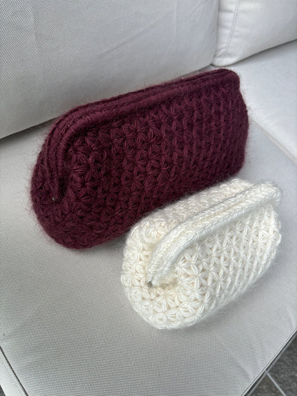 Daisy Clutch
